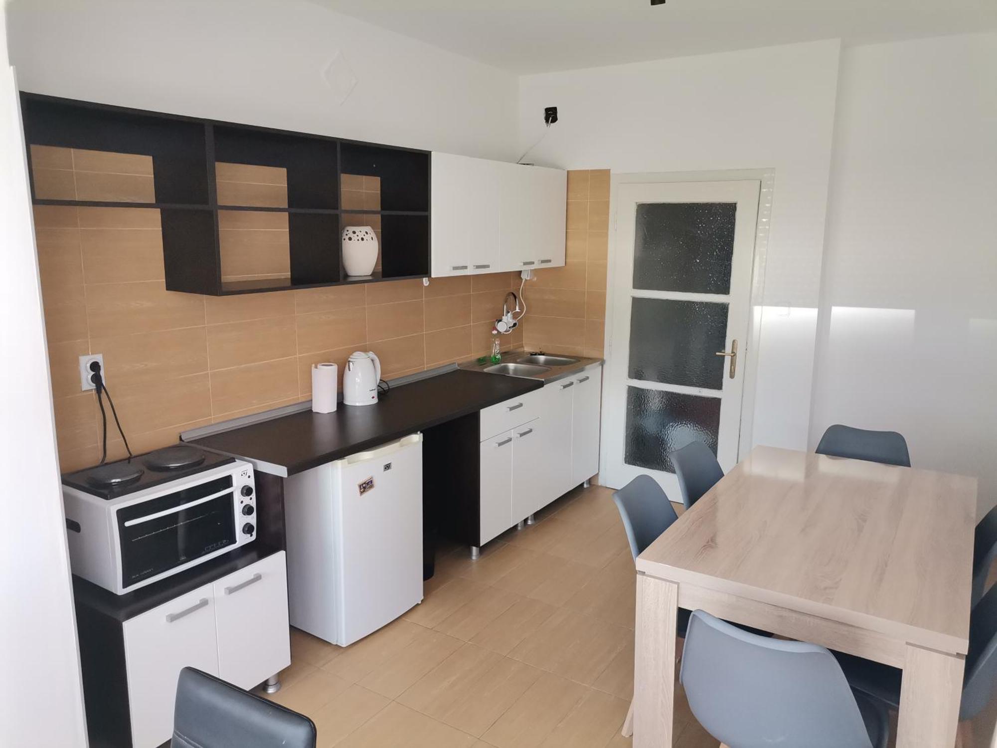 Calla 5 Apartment - Main Square, In The City Shopping Center - Parking Slot With Security And Video Camera Skopje Zewnętrze zdjęcie